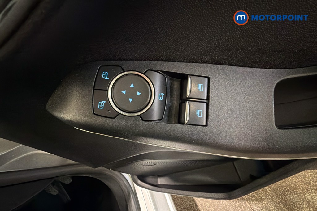 Used Ford Fiesta 2018 for sale - 78133917: Photo 25