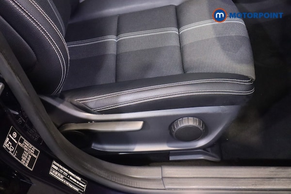 Used Mercedes-Benz A-Class 2018 for sale - 76234965: Photo 24