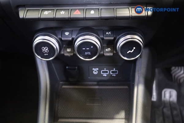 Used Renault Captur 2020 for sale - 76196846: Photo 30