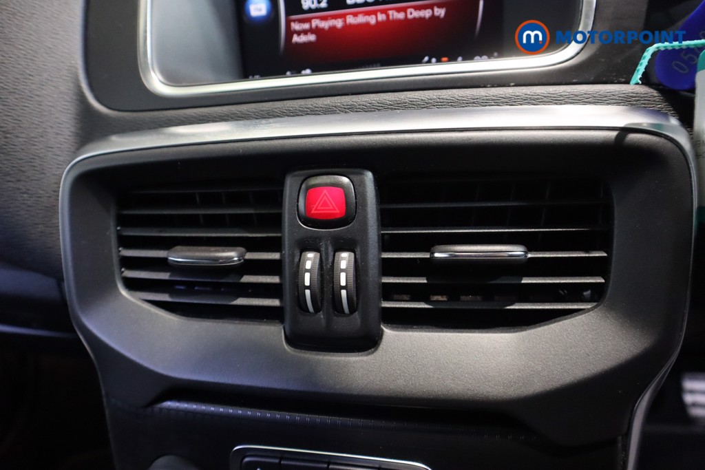 Used Volvo V40 2019 for sale - 77529690: Photo 13