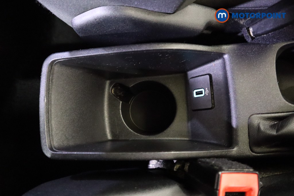 Used Ford Fiesta 2017 for sale - 77301432: Photo 34