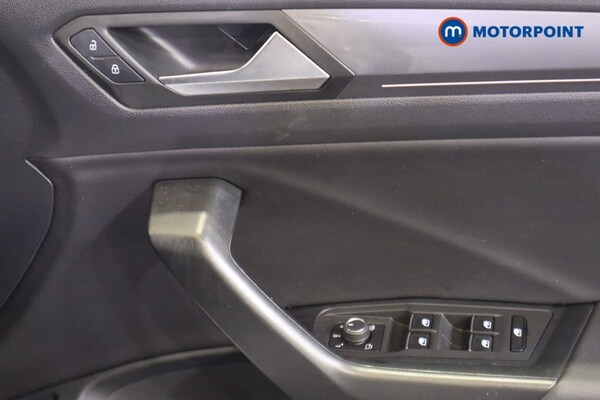 Used Volkswagen T-Roc 2021 for sale - 75641766: Photo 22
