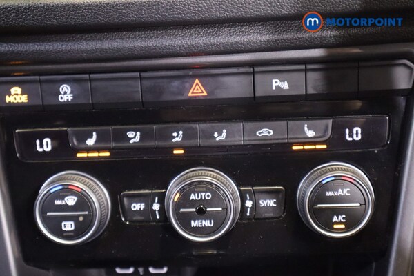 Used Volkswagen T-Roc 2021 for sale - 75641766: Photo 26