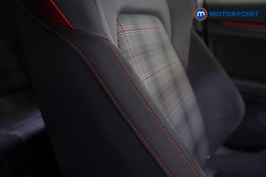 Used Volkswagen Golf 2024 for sale - 77235968: Photo 31