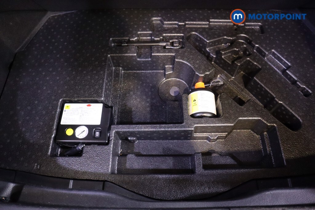 Used Toyota C-HR 2020 for sale - 76739024: Photo 39