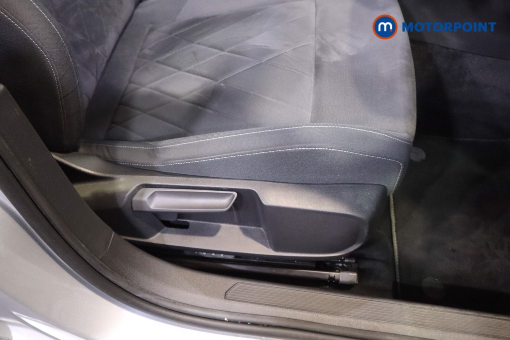 Used Volkswagen Golf 2021 for sale - 76311931: Photo 25