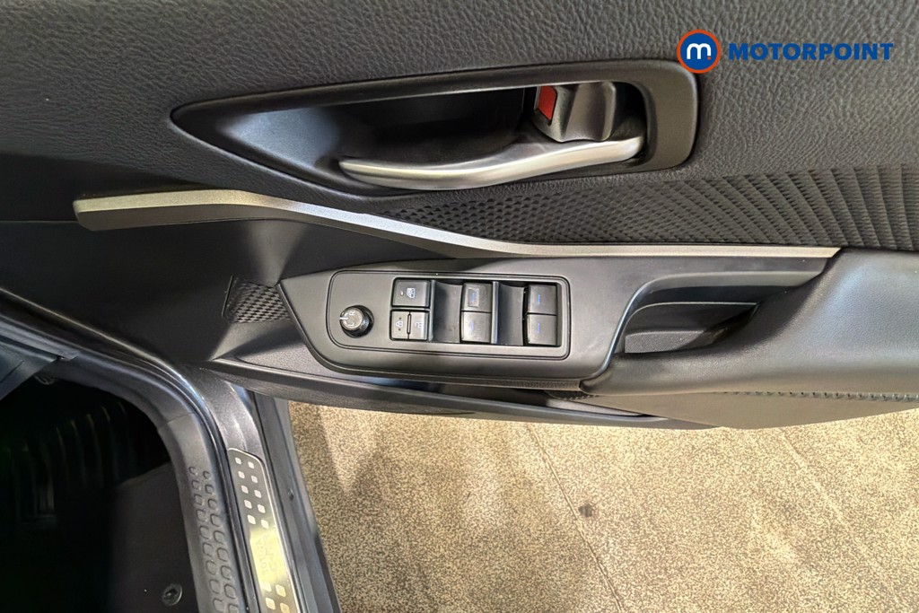 Used Toyota C-HR 2021 for sale - 78144990: Photo 25