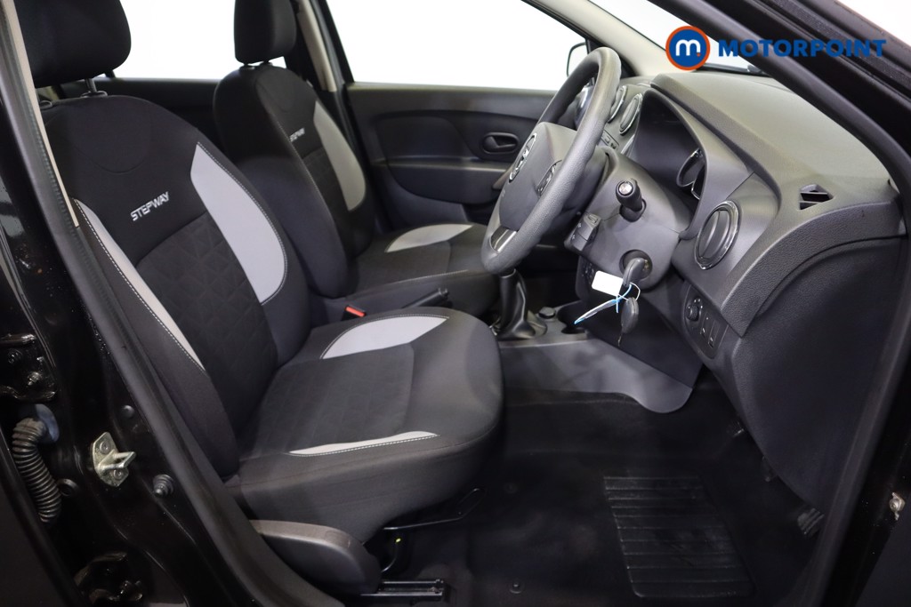 Used Dacia Sandero Stepway 2016 for sale - 77002181: Photo 14