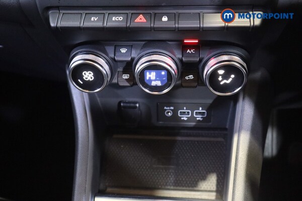 Used Renault Captur 2022 for sale - 76263634: Photo 30