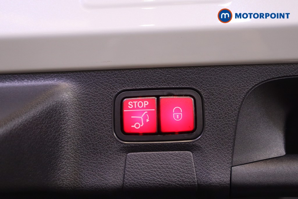 Used Mercedes-Benz CLA 2021 for sale - 76344898: Photo 30