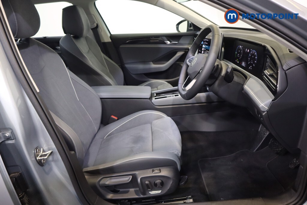 Used Volkswagen Passat 2025 for sale - 75985320: Photo 14