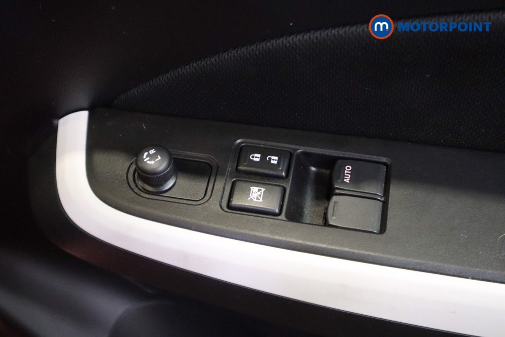 Used Suzuki Swift 2021 for sale - 76303410: Photo 19