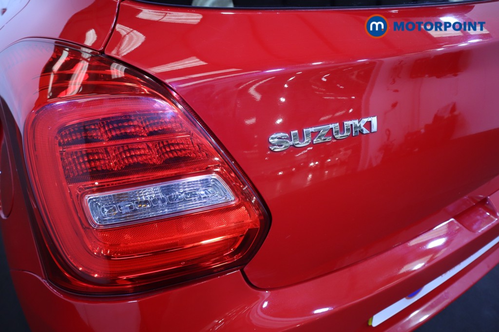 Used Suzuki Swift 2021 for sale - 76303410: Photo 37