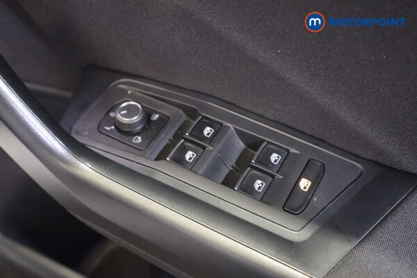 Used Volkswagen T-Roc 2022 for sale - 76080166: Photo 17