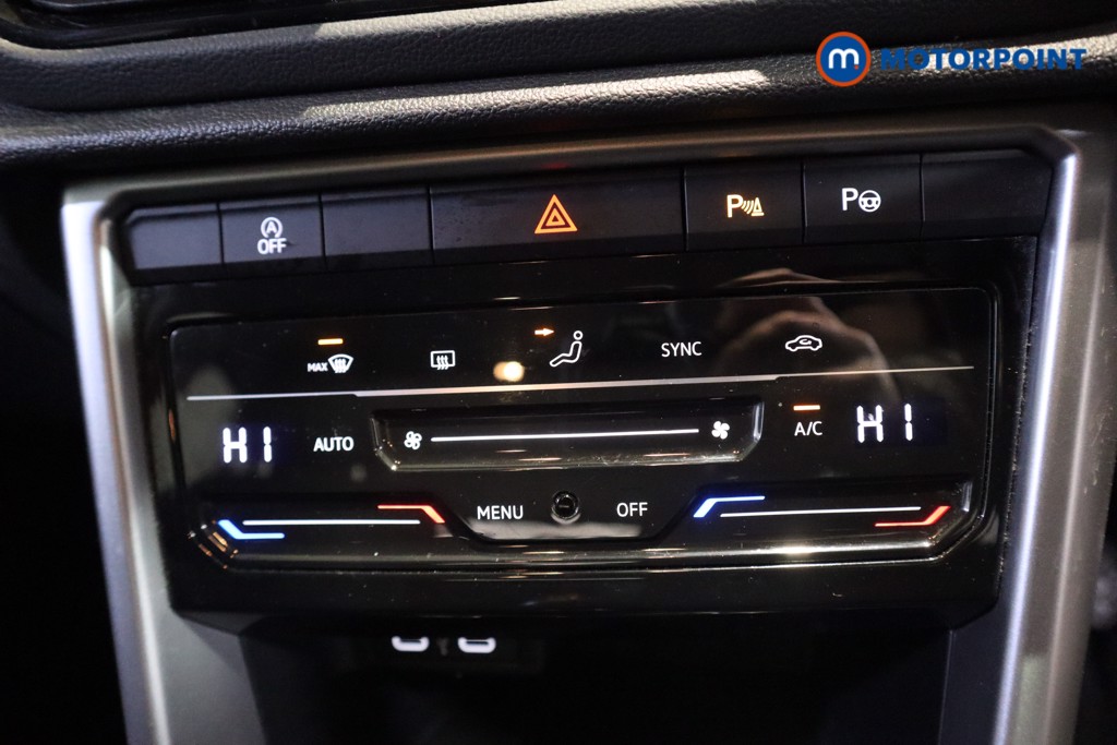 Used Volkswagen T-Roc 2024 for sale - 77446509: Photo 14