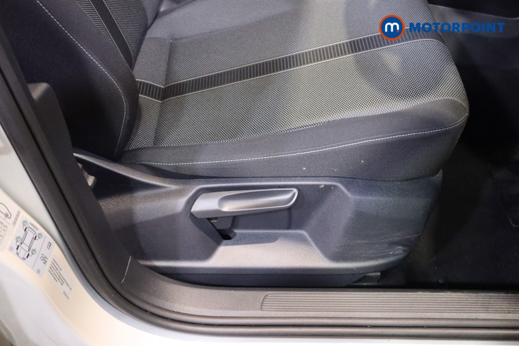 Used Volkswagen T-Roc 2024 for sale - 77446509: Photo 25