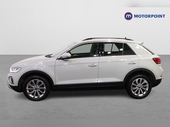 Used Volkswagen T-Roc 2024 for sale - 77446509: Photo