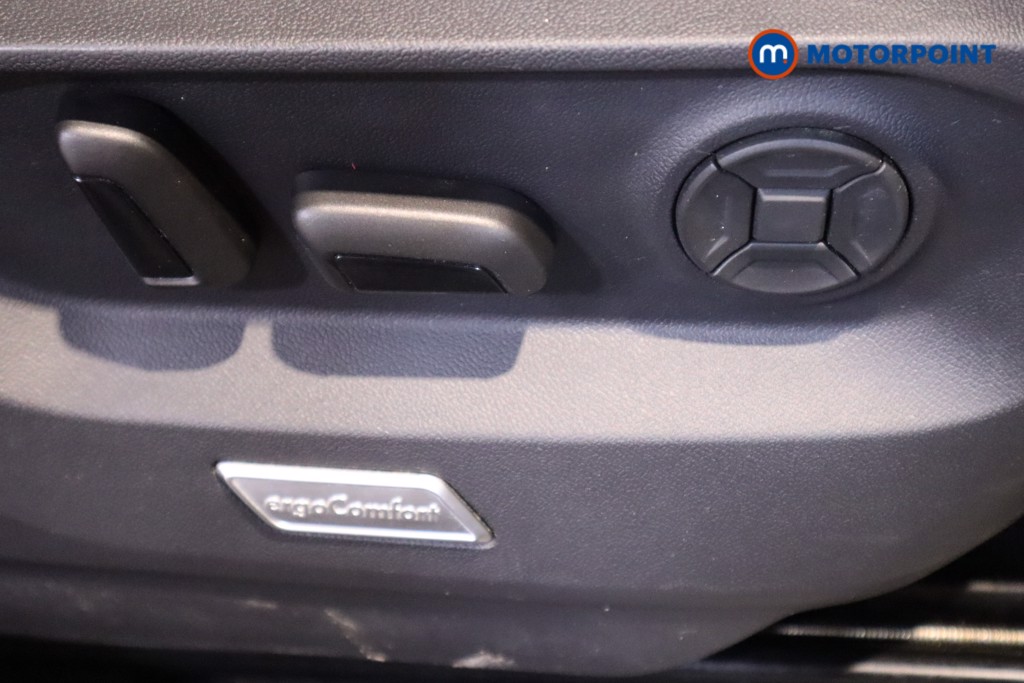 Used Volkswagen Touareg 2023 for sale - 77221244: Photo 24