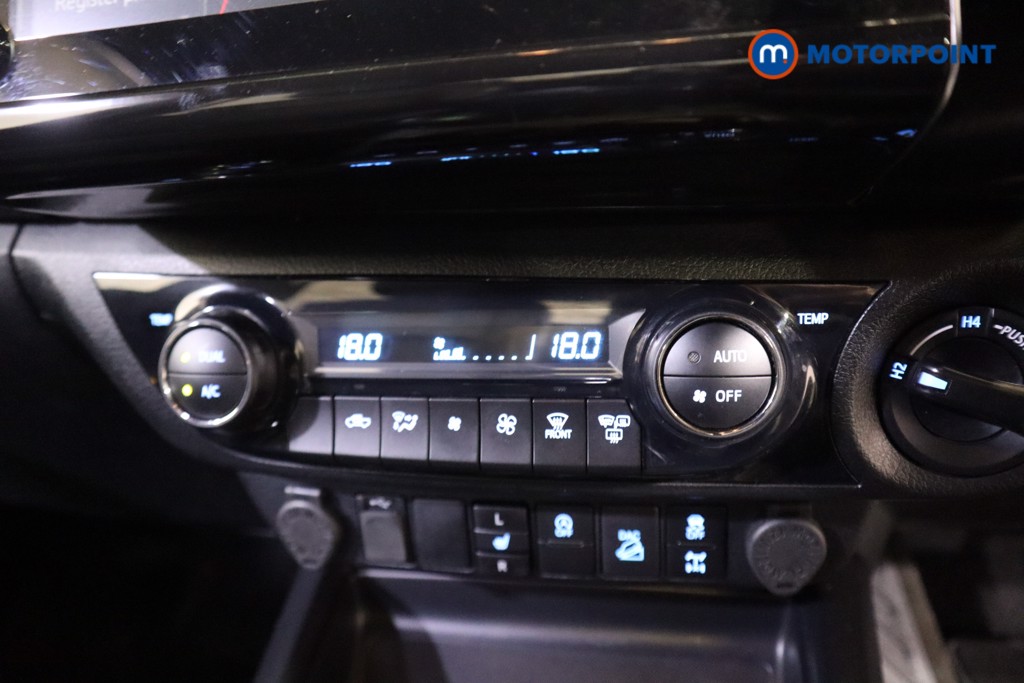 Used Toyota Hilux 2023 for sale - 76355823: Photo 13