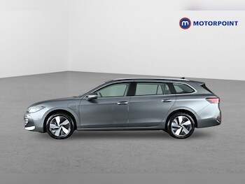 Used Volkswagen Passat 2025 for sale - 78487063: Photo