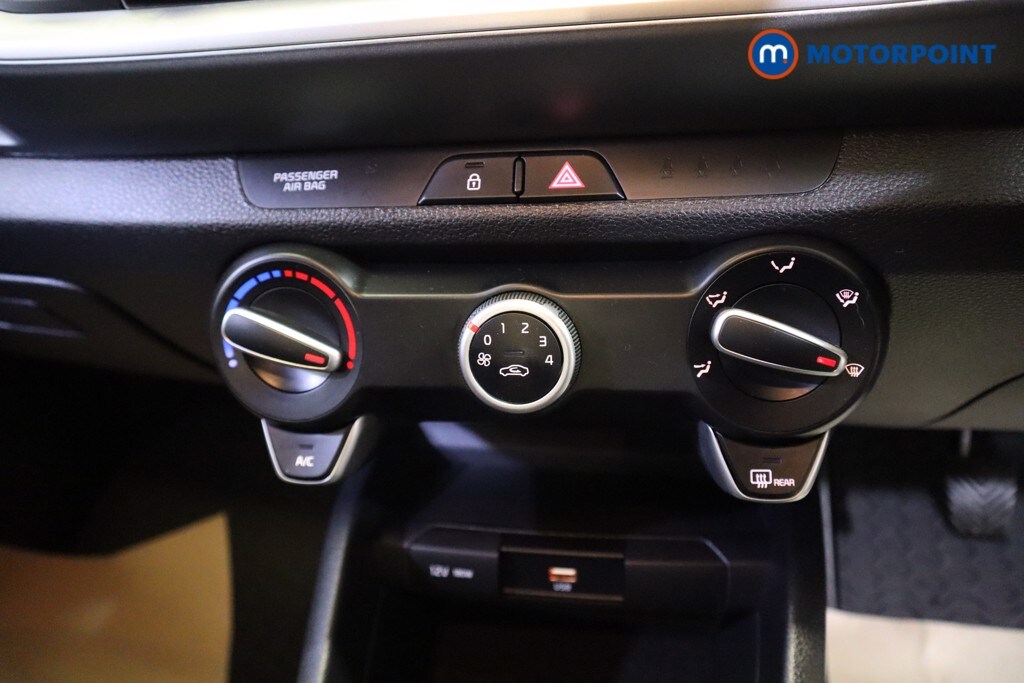 Used Kia Stonic 2023 for sale - 76113045: Photo 13