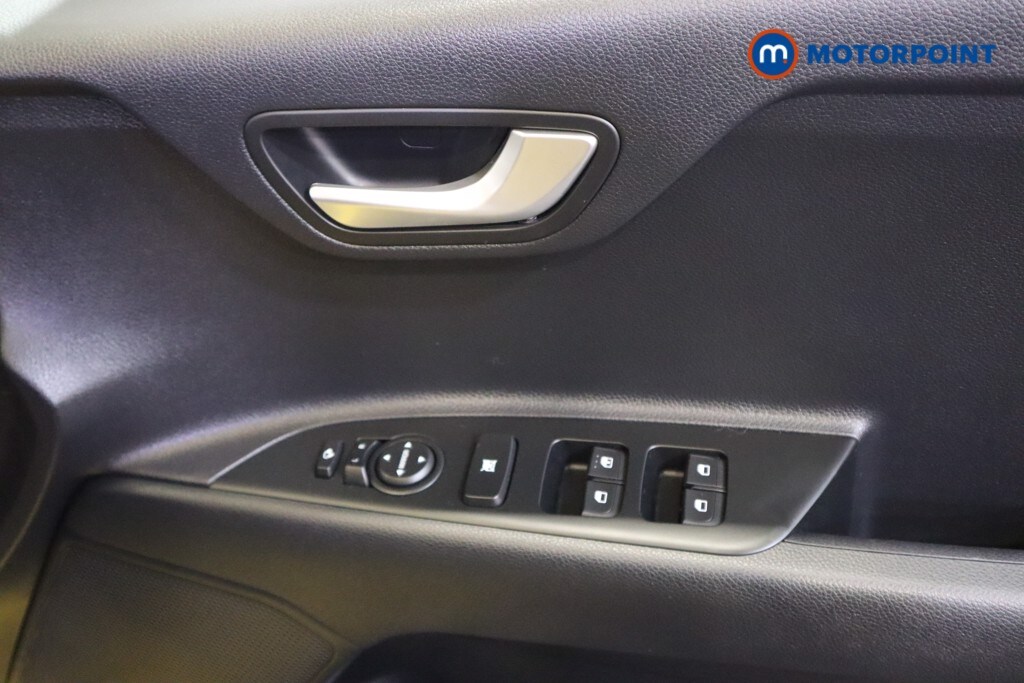 Used Kia Stonic 2023 for sale - 76113045: Photo 17