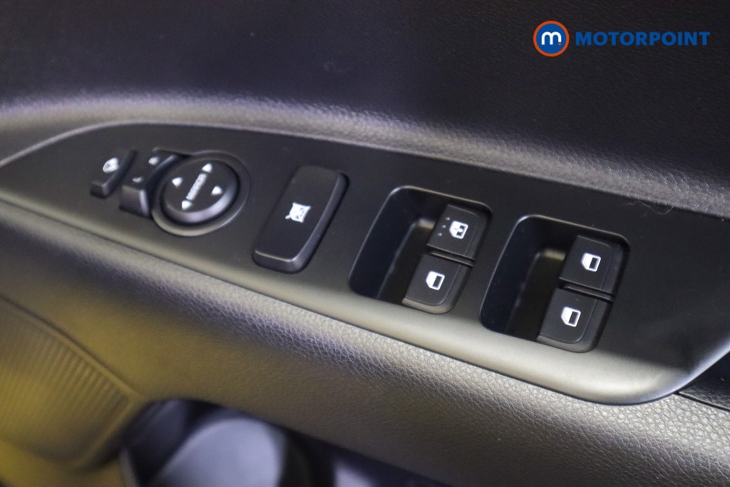 Used Kia Stonic 2023 for sale - 76113045: Photo 18