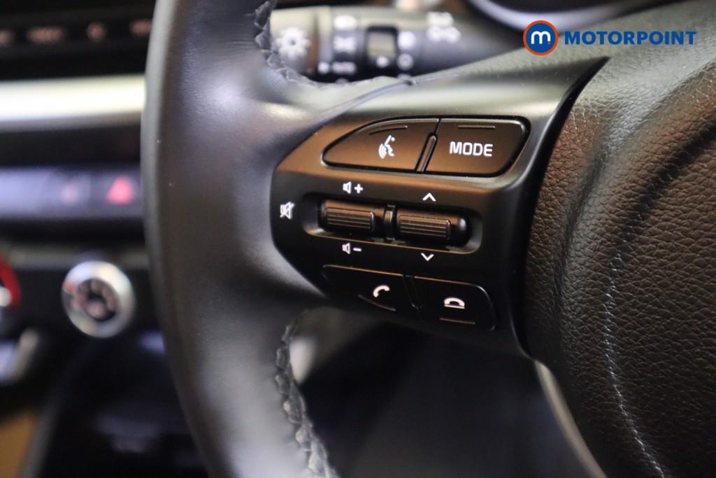 Used Kia Stonic 2023 for sale - 76113045: Photo 21