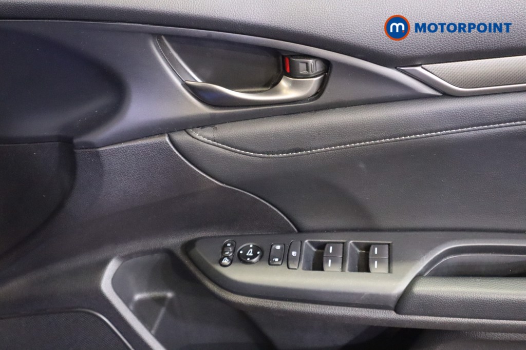 Used Honda Civic 2019 for sale - 76328904: Photo 18