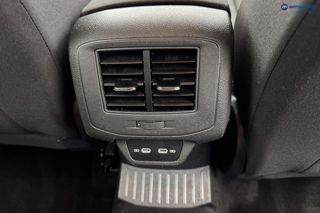 Used Volkswagen T-Roc 2022 for sale - 76862625: Photo 18