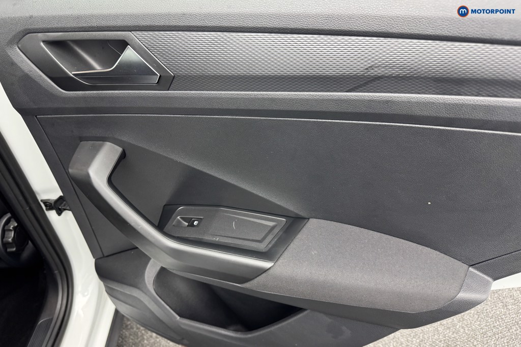 Used Volkswagen T-Roc 2022 for sale - 76862625: Photo 32