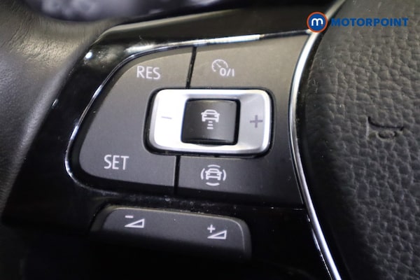 Used Volkswagen T-Roc 2019 for sale - 76255727: Photo 25