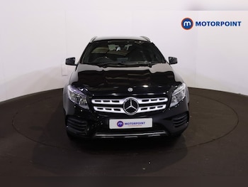 Mercedes-Benz - GLA