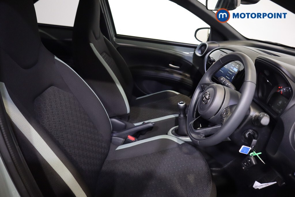 Used Toyota Aygo X 2024 for sale - 76303437: Photo 25
