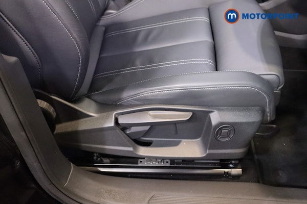 Used Audi Q4 e-tron 2024 for sale - 76290924: Photo 25