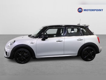 Used MINI Hatch 2020 for sale - 77159602: Photo