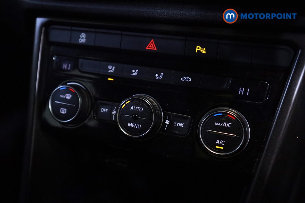 Used Volkswagen T-Roc 2021 for sale - 77407374: Photo 28