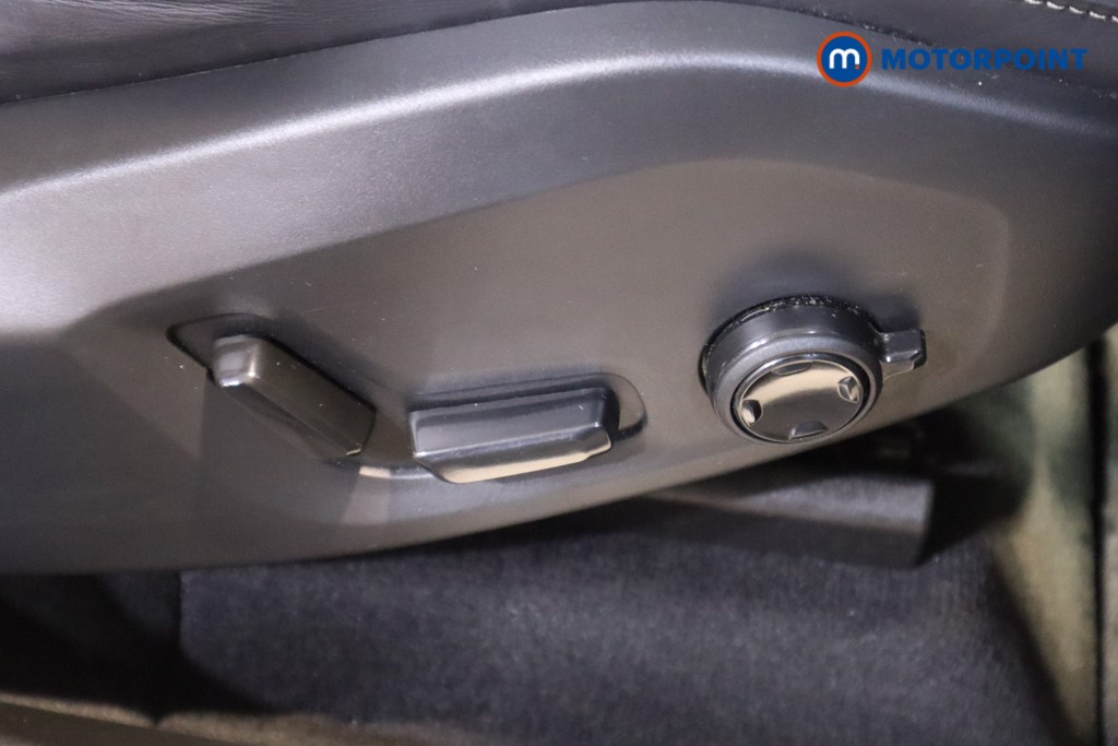 Used Volvo XC60 2025 for sale - 77340525: Photo 25