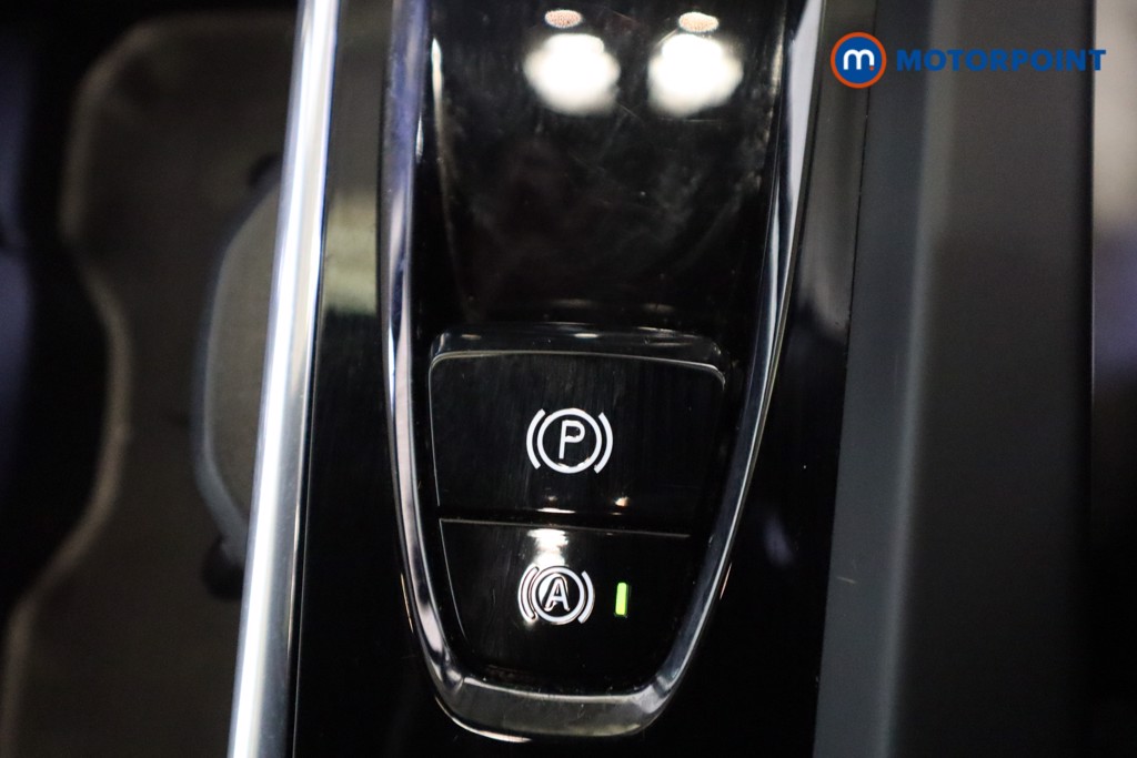 Used Volvo XC60 2025 for sale - 77340525: Photo 33