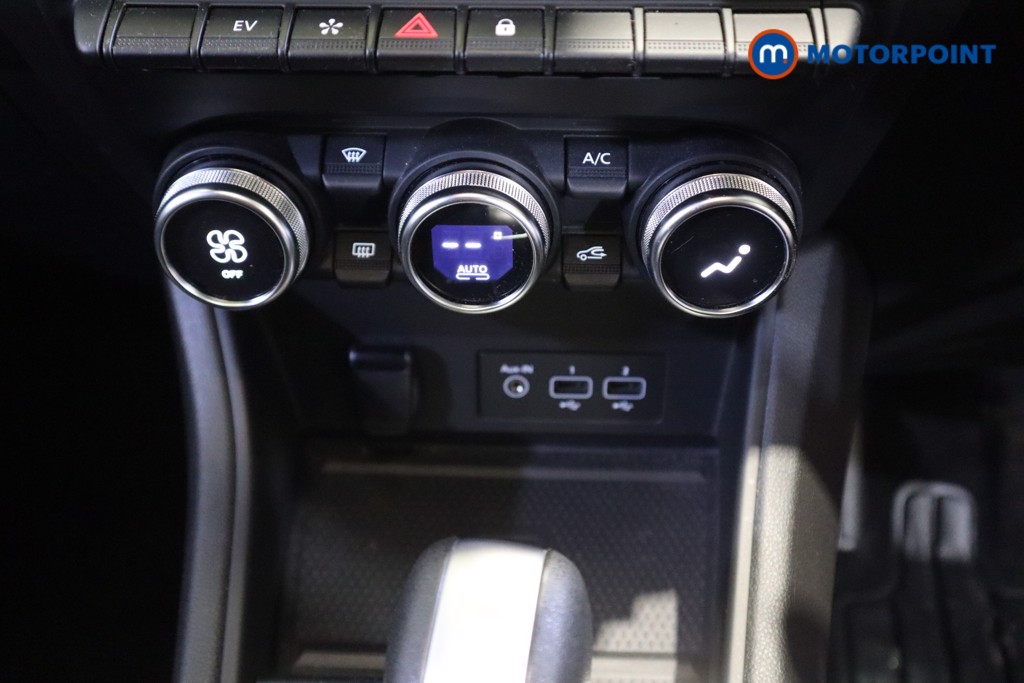 Used Renault Captur 2023 for sale - 77951565: Photo 30