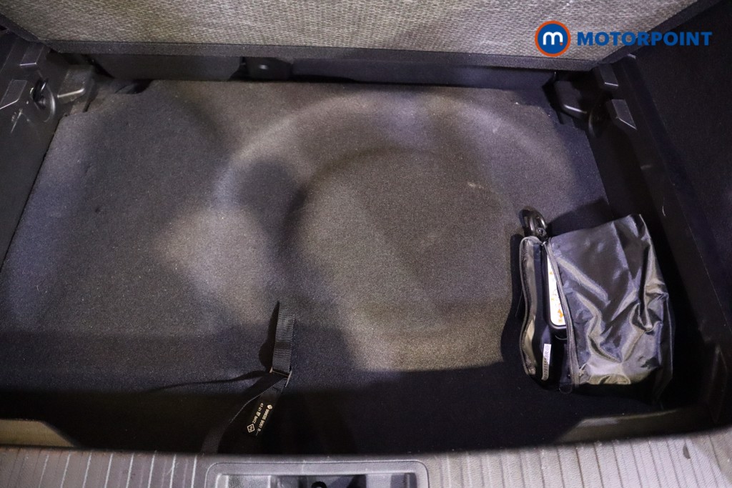 Used Renault Captur 2023 for sale - 77951565: Photo 37