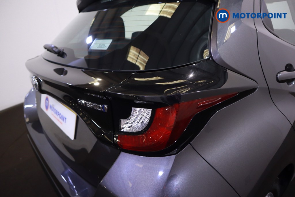 Used Toyota Yaris 2021 for sale - 77984362: Photo 41