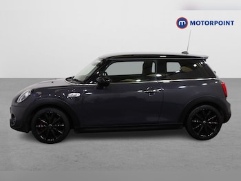 Used MINI Hatch 2019 for sale - 76235057: Photo