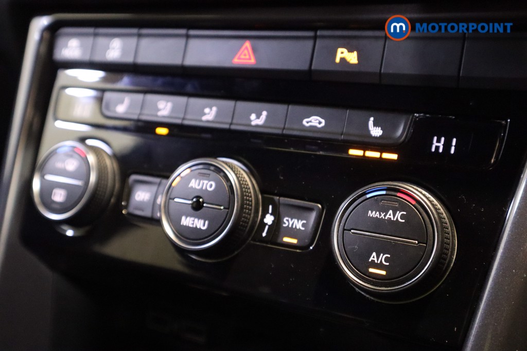 Used Volkswagen T-Roc 2020 for sale - 77639807: Photo 27