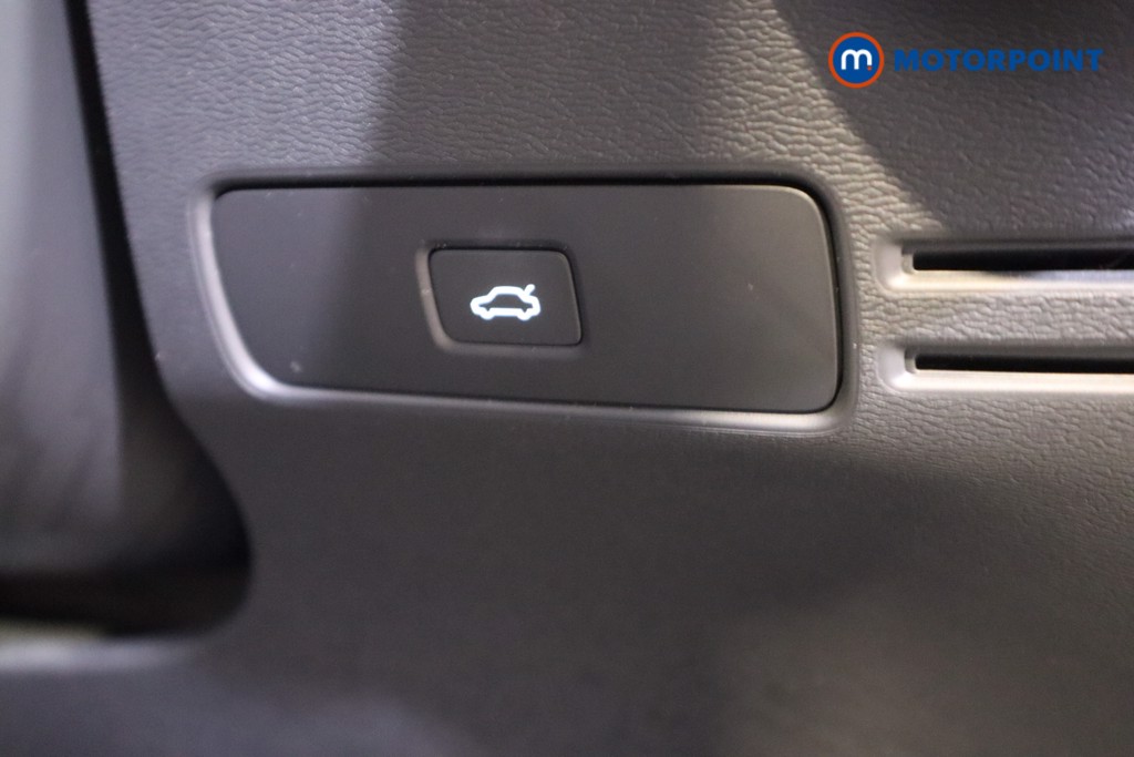 Used Volvo C40 2022 for sale - 76862745: Photo 23