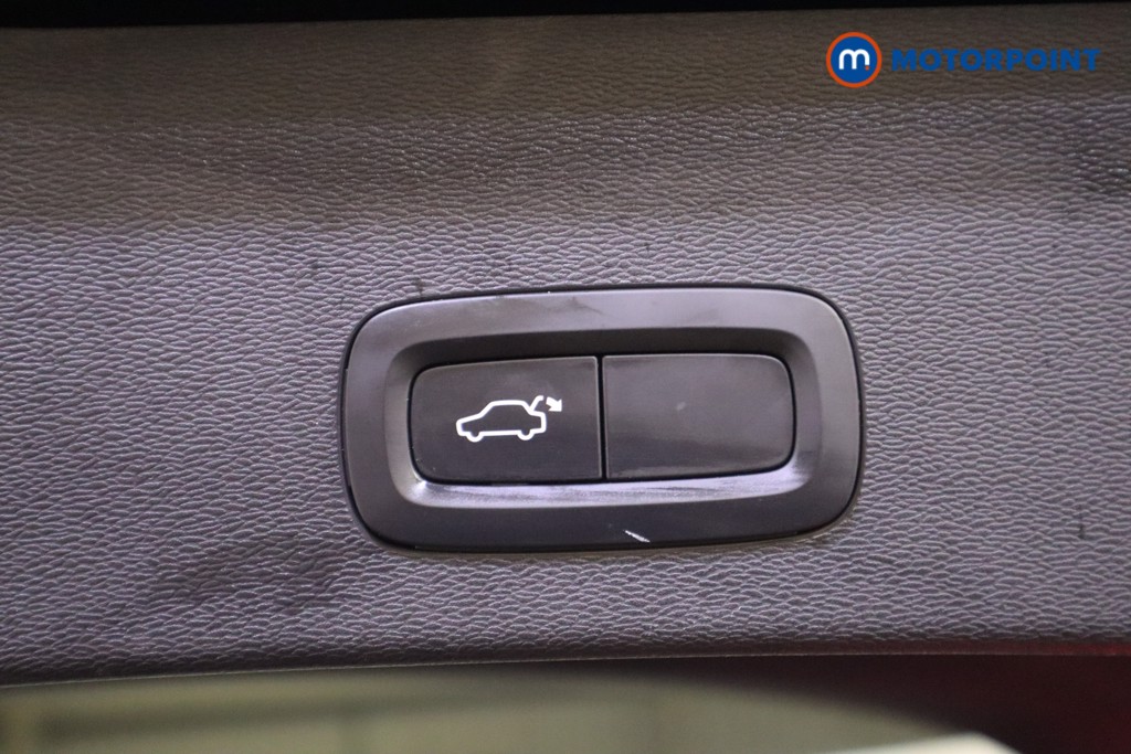 Used Volvo C40 2022 for sale - 76862745: Photo 30