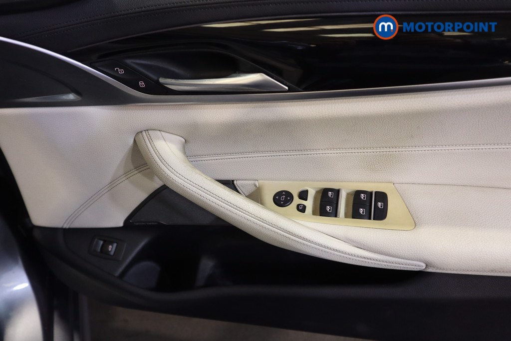 Used BMW 5 Series 2017 for sale - 76332873: Photo 17