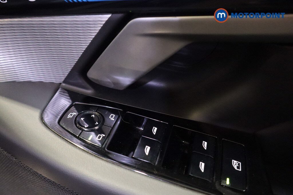 Used BMW 5 Series 2025 for sale - 77904043: Photo 12