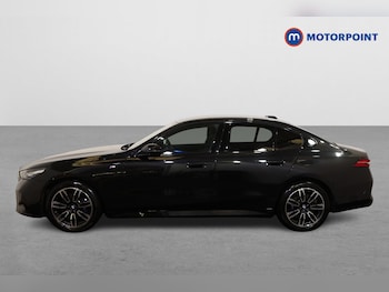 Used BMW 5 Series 2025 for sale - 77904043: Photo