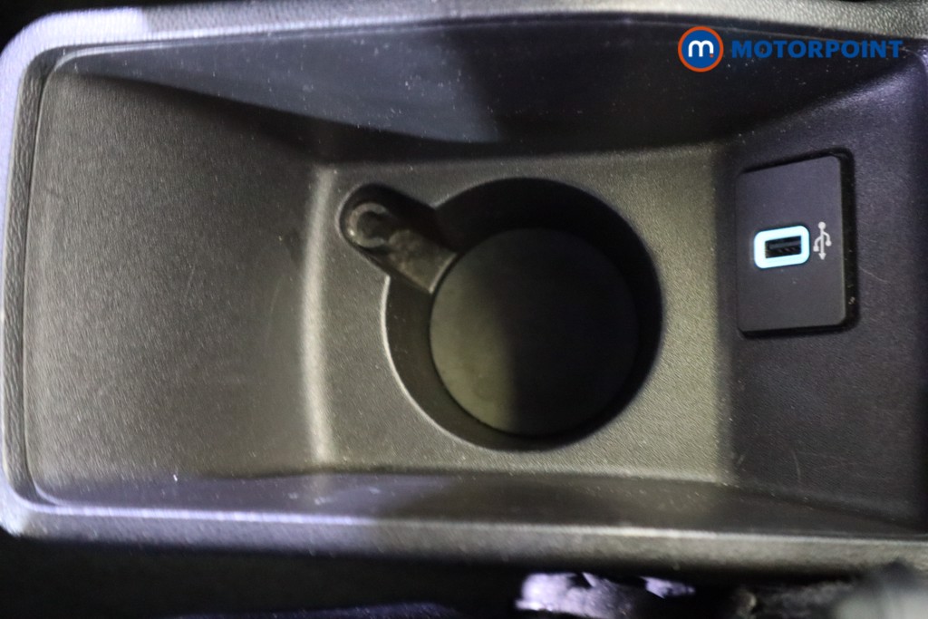 Used Ford Fiesta 2018 for sale - 77730299: Photo 31